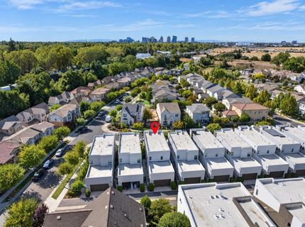 17 Fischbacher St, Sacramento, CA 95816 Photo