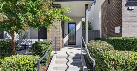 17 Fischbacher St, Sacramento, CA 95816 Photo