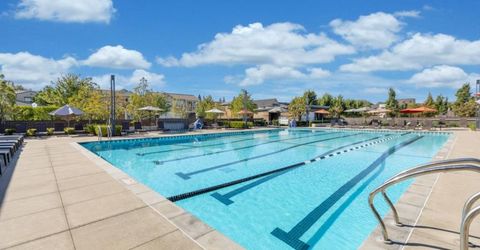 17 Fischbacher St, Sacramento, CA 95816 Photo