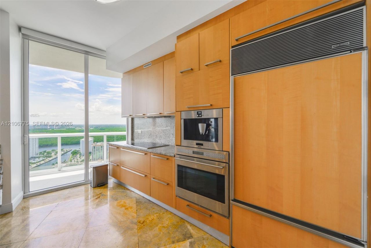 16001 Collins Ave , Unit 3005, Sunny Isles Beach, FL 33160 Photo