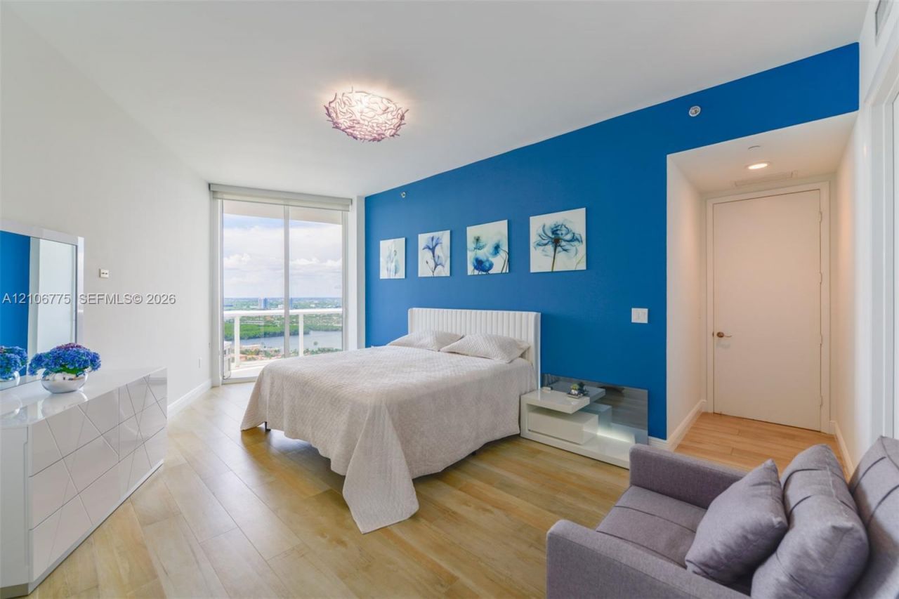 16001 Collins Ave , Unit 3005, Sunny Isles Beach, FL 33160 Photo