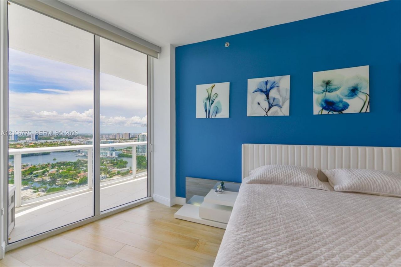 16001 Collins Ave , Unit 3005, Sunny Isles Beach, FL 33160 Photo