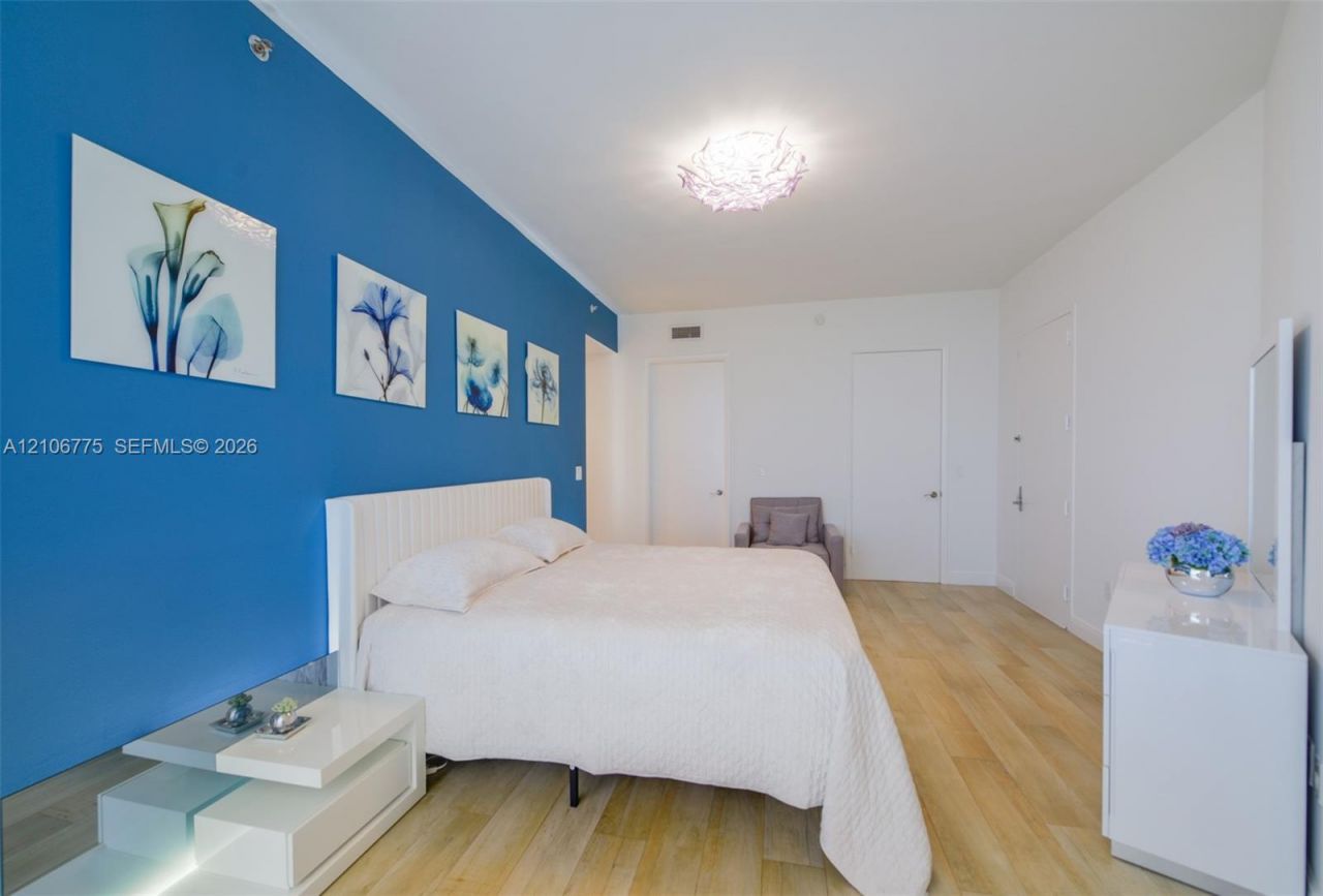 16001 Collins Ave , Unit 3005, Sunny Isles Beach, FL 33160 Photo