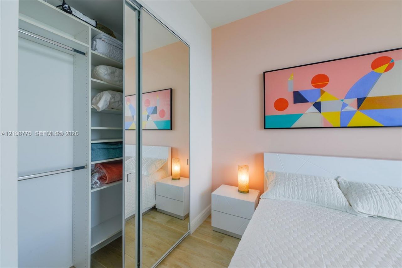 16001 Collins Ave , Unit 3005, Sunny Isles Beach, FL 33160 Photo