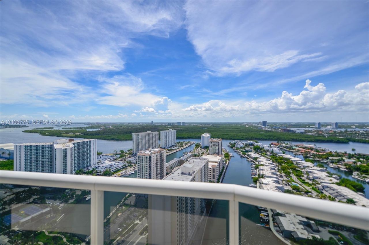 16001 Collins Ave , Unit 3005, Sunny Isles Beach, FL 33160 Photo