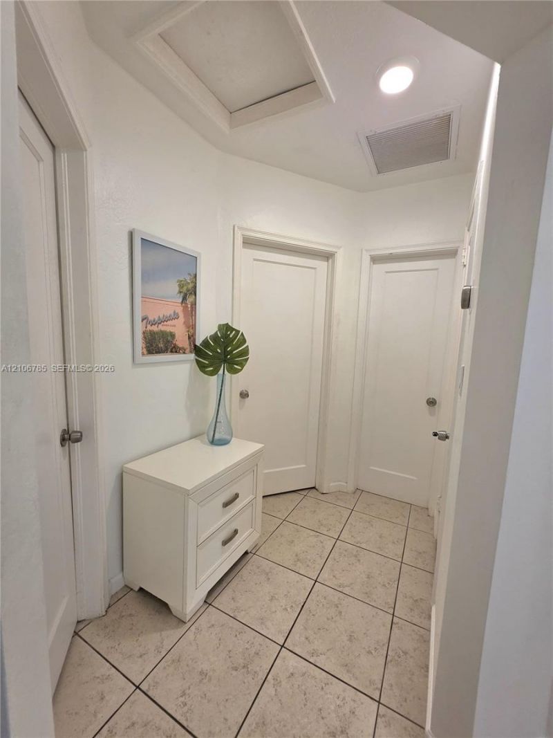 1220 NE 128th St, North Miami, FL 33161 Photo