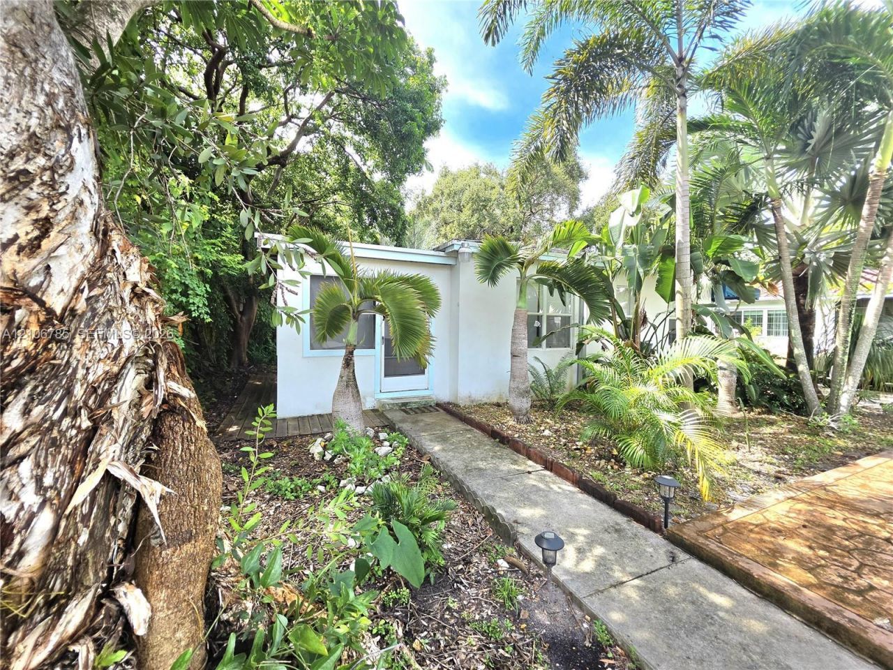 1220 NE 128th St, North Miami, FL 33161 Photo