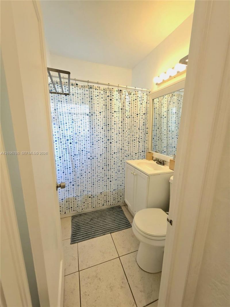 1220 NE 128th St, North Miami, FL 33161 Photo