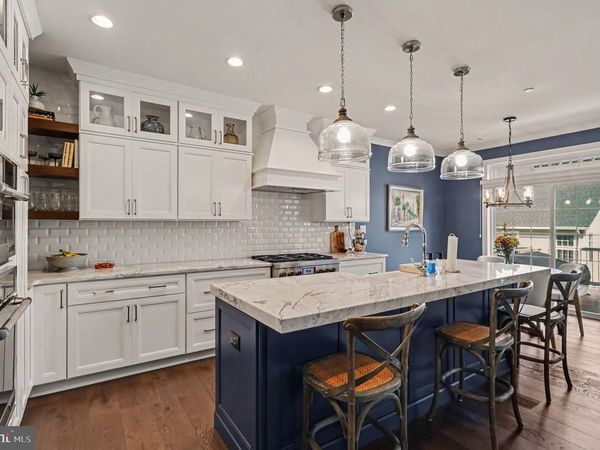 202 ELLA LANE, CONSHOHOCKEN, PA 19428
