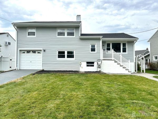 26 Miliken Road, Colonia, NJ 07067