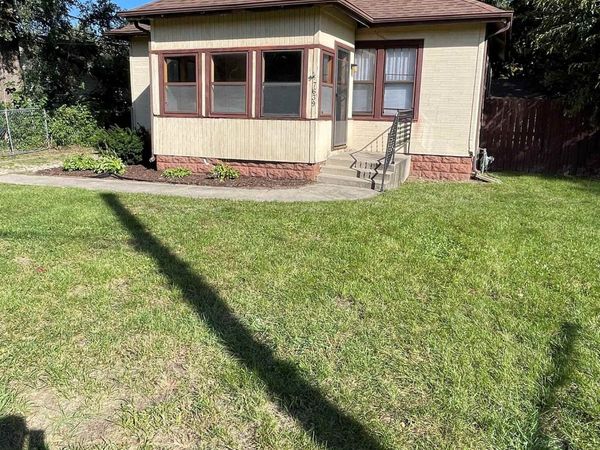 7639 ELM Avenue, MACHESNEY PARK, IL 61115