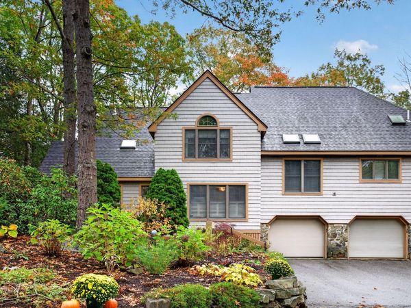 57 Resolution Place, Unit 57, Cape Elizabeth, ME 04107
