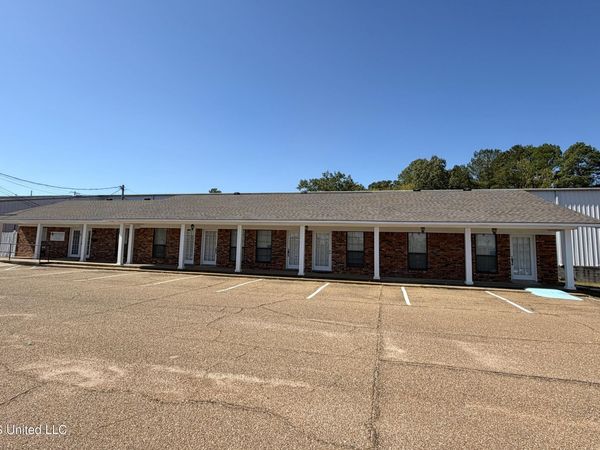 407 S Valley Street, Carthage, MS 39051
