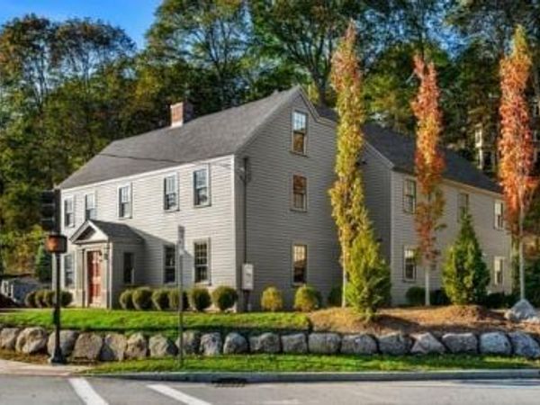 201 Elm, Amesbury, MA 01913