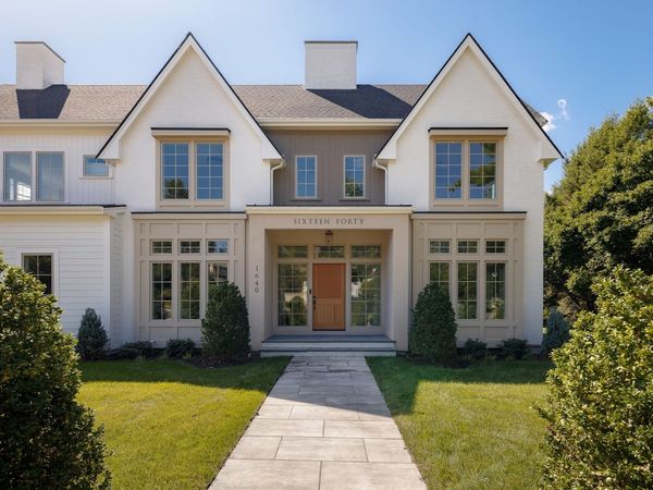 1640 Commonwealth Ave, Newton, MA 02465