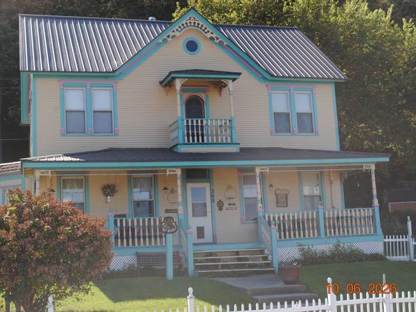 308 1st Street, Clayton, IA 52049
