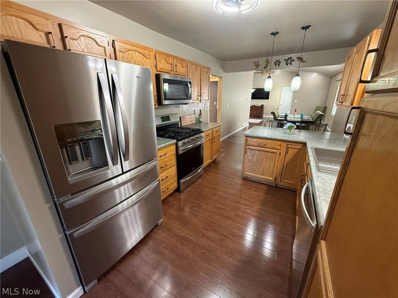 456 Beucler Avenue NW, Bolivar, OH 44612 Photo 6