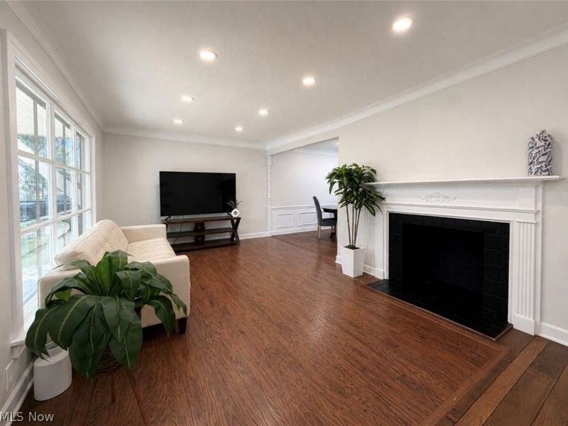 1307 Ford Road, Lyndhurst, OH 44124 Photo 3