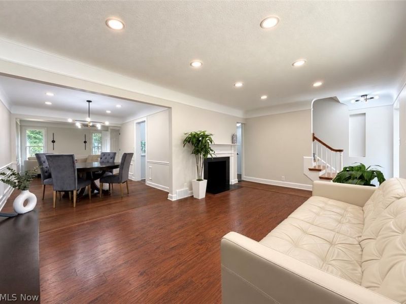 1307 Ford Road, Lyndhurst, OH 44124 Photo 4