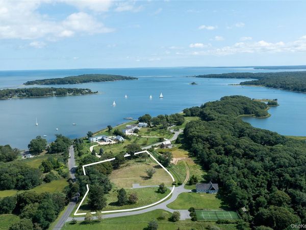 2 Pandion Road , Shelter Island, NY 11964