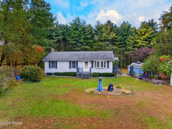 108 Mushroom Court , Milford, PA 18337