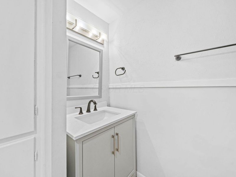 2370 Woodbrook Circle S, Unit Unit C, Columbus, OH 43223 Photo 23