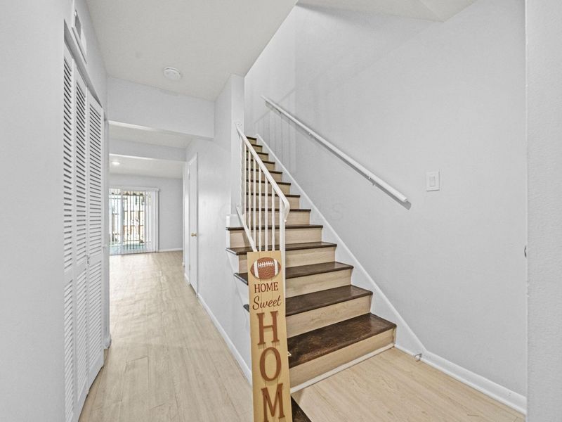 2370 Woodbrook Circle S, Unit Unit C, Columbus, OH 43223 Photo 5