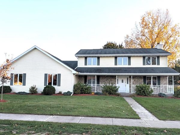 219 HOMEWOOD DRIVE, Brillion, WI 54110