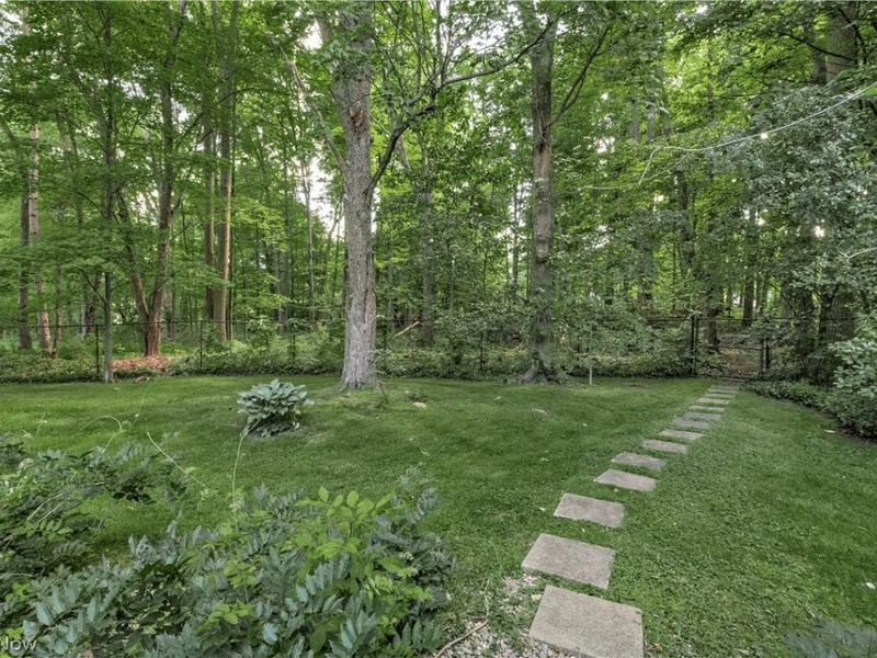 15879 Hemlock Road, Chagrin Falls, OH 44022 Photo 39