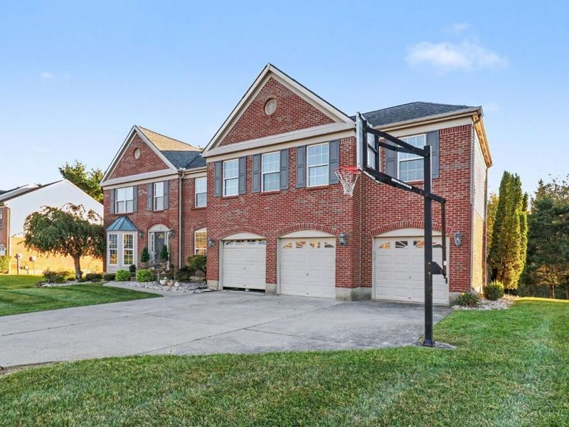 183 Feist Manor Drive, Delhi Township, OH 45238 Photo 3