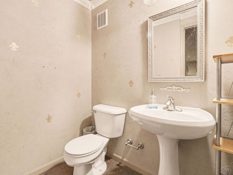 183 Feist Manor Drive, Delhi Township, OH 45238 Photo 39
