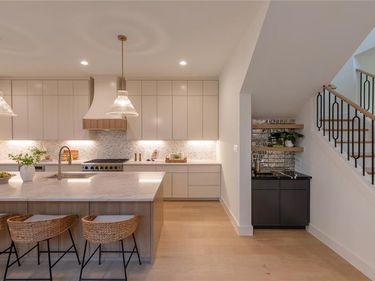 6002 La Vista Drive, Dallas, TX 75206