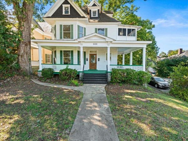 1111 1st ST SW, Roanoke, VA 24016