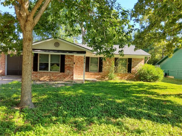 2615 Sherwood LN, Austin, TX 78704