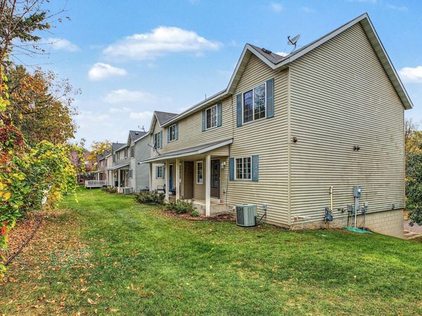12 City View Lane, Saint Paul, MN 55107