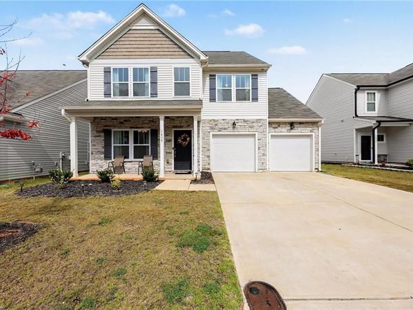 1435 Finwick Drive , Pfafftown, NC 27040