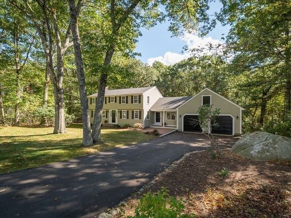 6 Donald Road, Hamilton, MA 01982