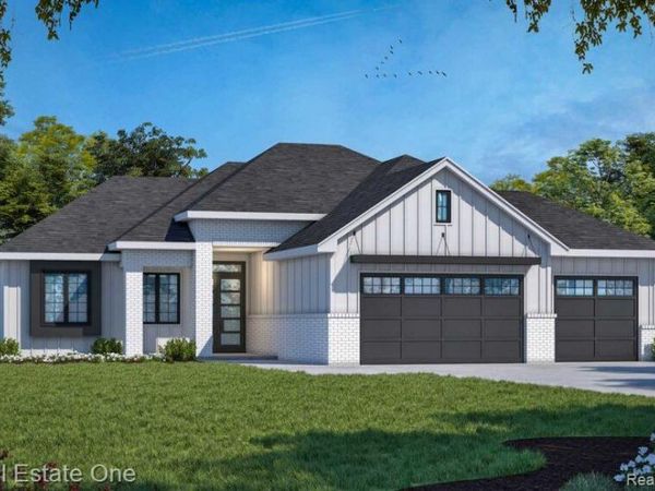 21 Paragon , Troy, Mi 48098