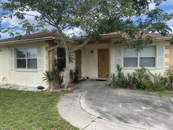 3687 Seagrape AVE , NAPLES, FL 34104