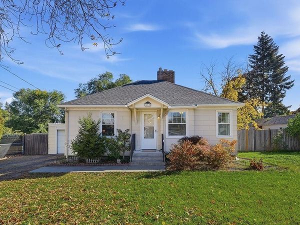 517 S Bowdish Rd, Spokane Valley, WA 99206