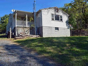 197 WALDROP RD, SWOOPE, VA 24479