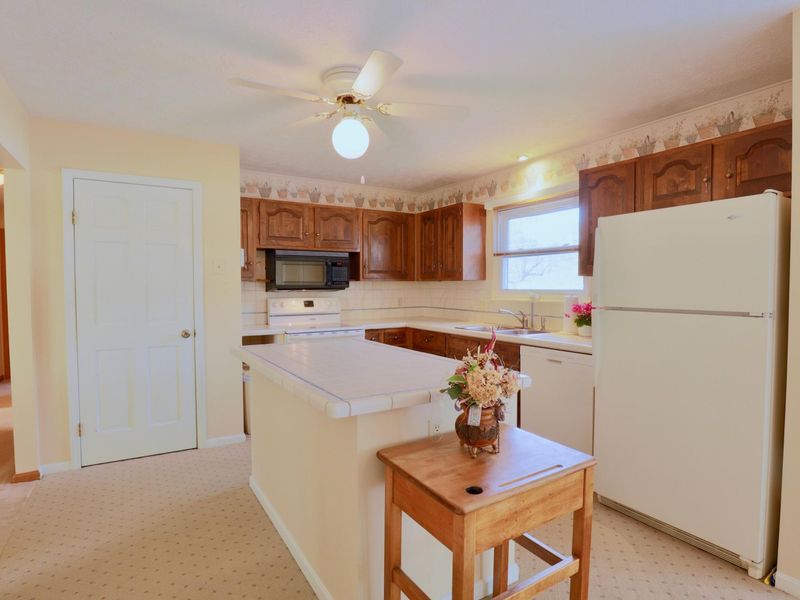 3023 Valley View Road NE, Lancaster, OH 43130 Photo 9