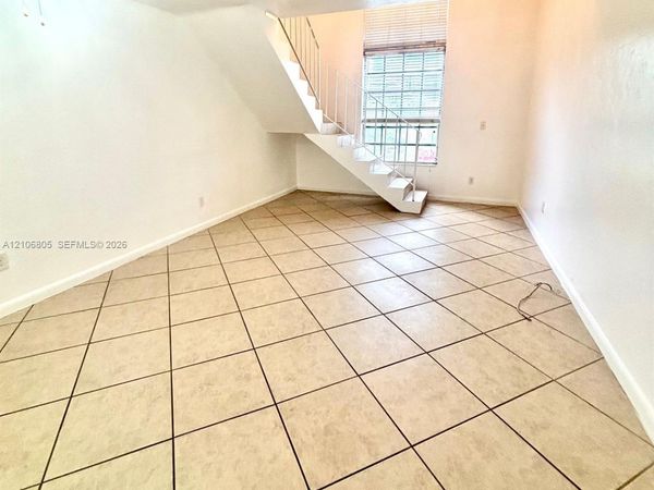 49 Navarre Ave , Unit 4, Coral Gables, FL 33134