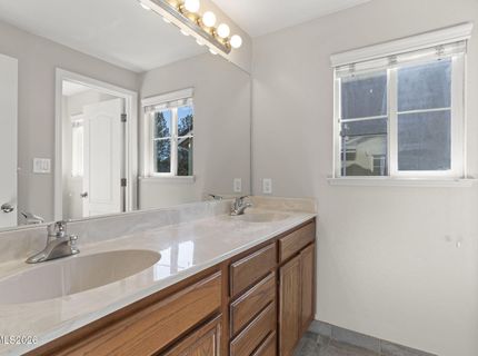 10041 Silver Star Drive, Reno, NV 89521 Photo