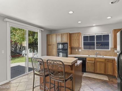 10041 Silver Star Drive, Reno, NV 89521 Photo