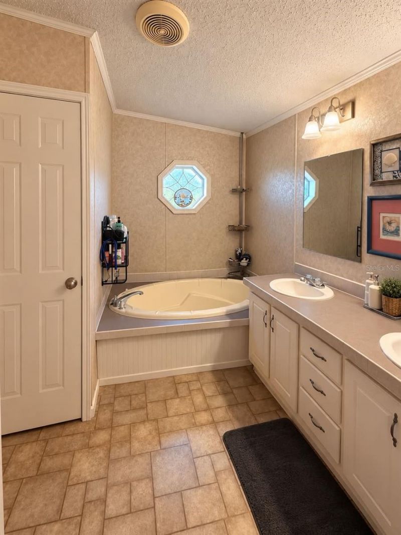 12146 Stanley Drive , Fountain, FL 32438 Photo