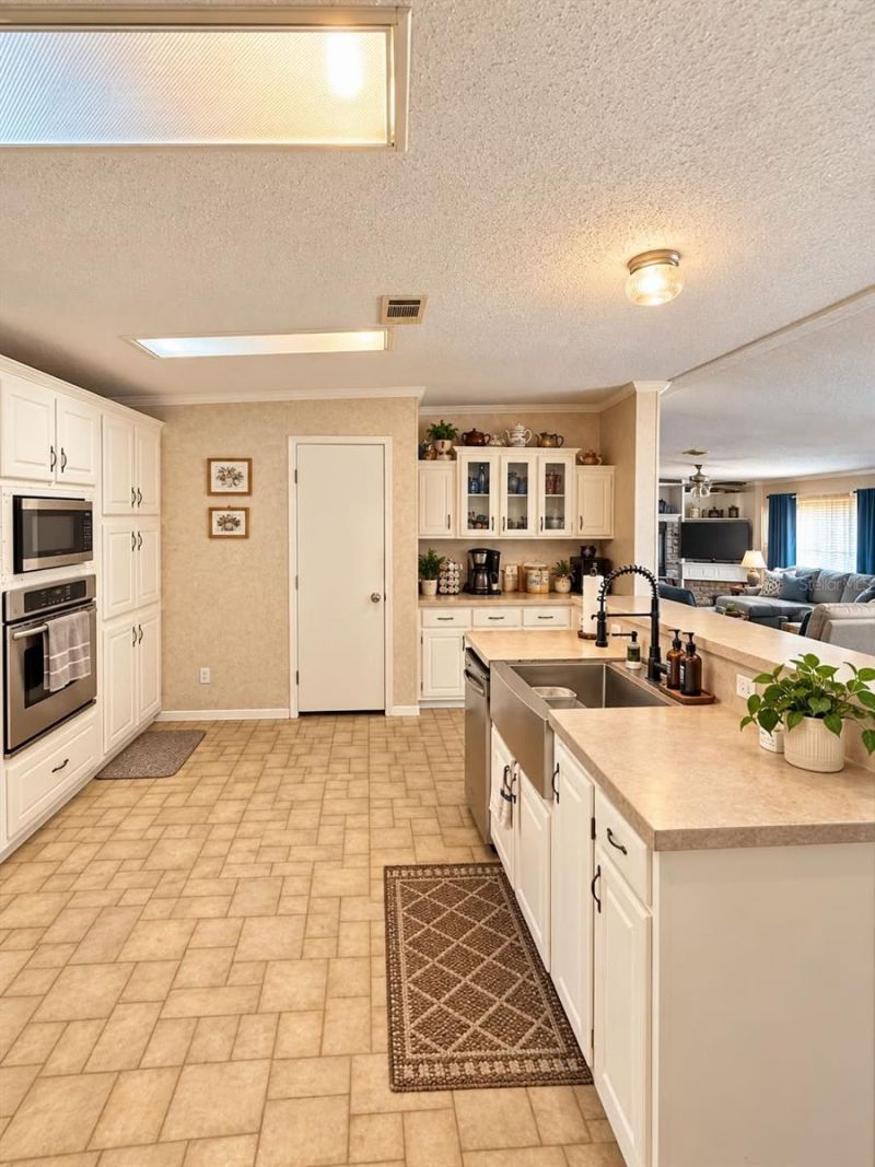 12146 Stanley Drive , Fountain, FL 32438 Photo