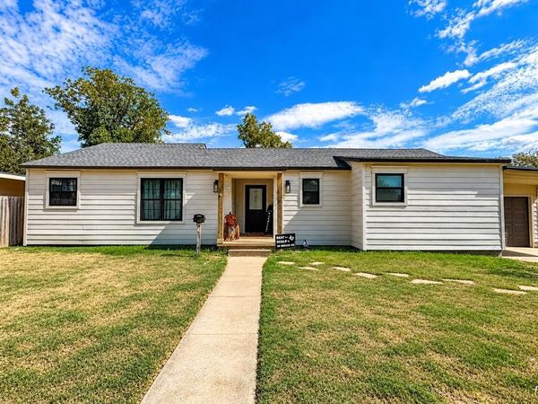 1504 N Avenue G, Haskell, TX 79521