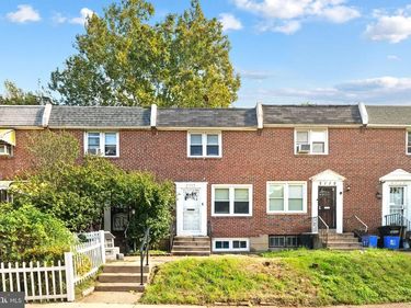 2113 COBBS CREEK PARKWAY, PHILADELPHIA, PA 19142