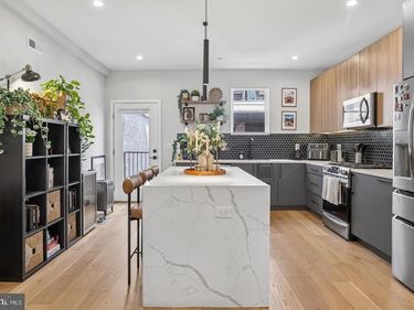 2656 SALMON STREET, PHILADELPHIA, PA 19125